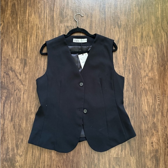 COPY - Zara vests - Picture 1 of 10